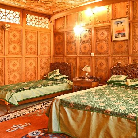 เดอ ไลลา เฮาส์โบ๊ต  Hotel ศรีนาการ์ ภายนอก รูปภาพ